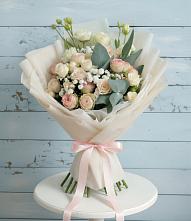 Букет цветов из:  Розы и Лизиантусы в Новолеушковской