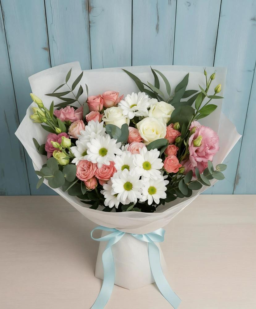 Букет цветов из: Розы, Лизиантусы и Хризантемы в Новолеушковской