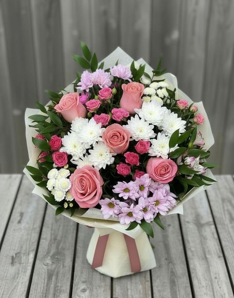 Букет цветов из: Альстромерии, Гвоздики, Розы и Хризантемы в Новолеушковской