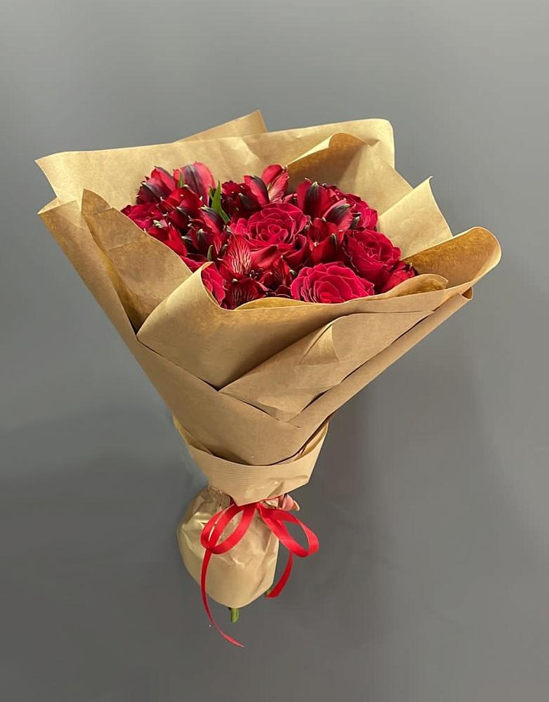 Букет цветов из: Альстромерии и Розы в Новолеушковской