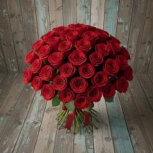 Букет 55 Красных роз Фридом #REPLACE_PRED# Новолеушковской