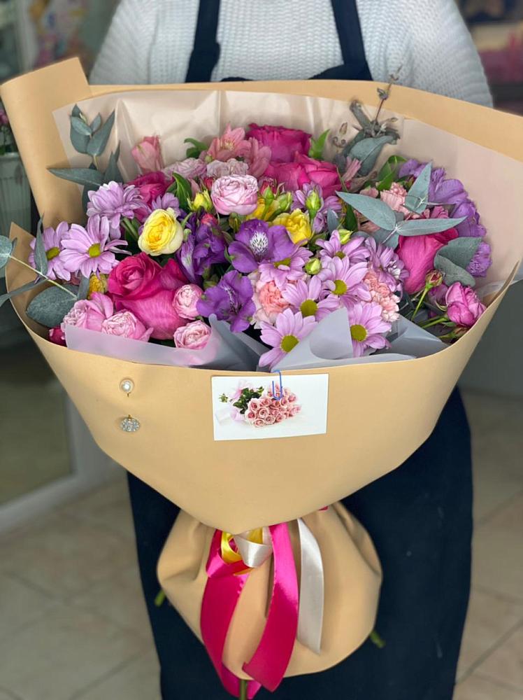 Букет цветов из: Хризантемы, Гвоздики и Альстромерии в Новолеушковской