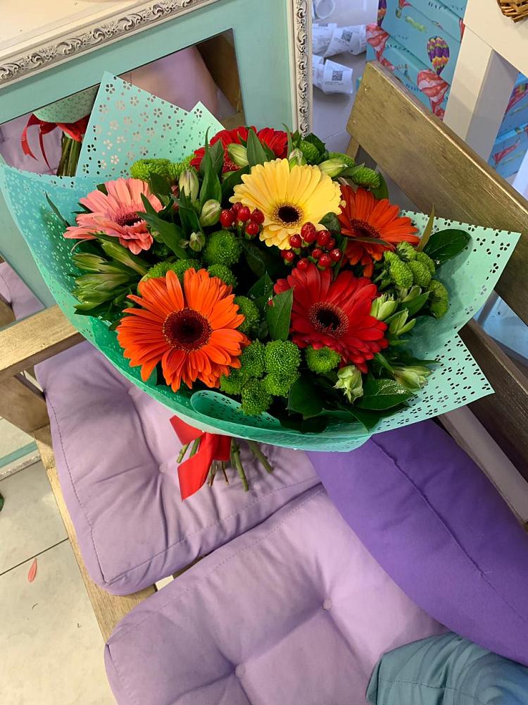 Букет цветов из: Герберы, Хризантемы и Альстромерии в Новолеушковской