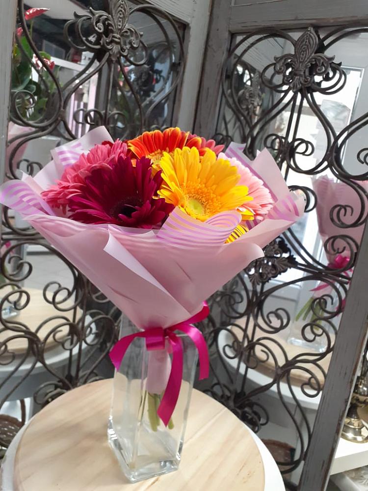 Букет цветов из: Герберы в Новолеушковской