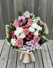 Букет цветов из:  Альстромерии, Гвоздики, Розы и Хризантемы в Новолеушковской
