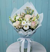 Букет цветов из:  Розы и Лизиантусы в Новолеушковской