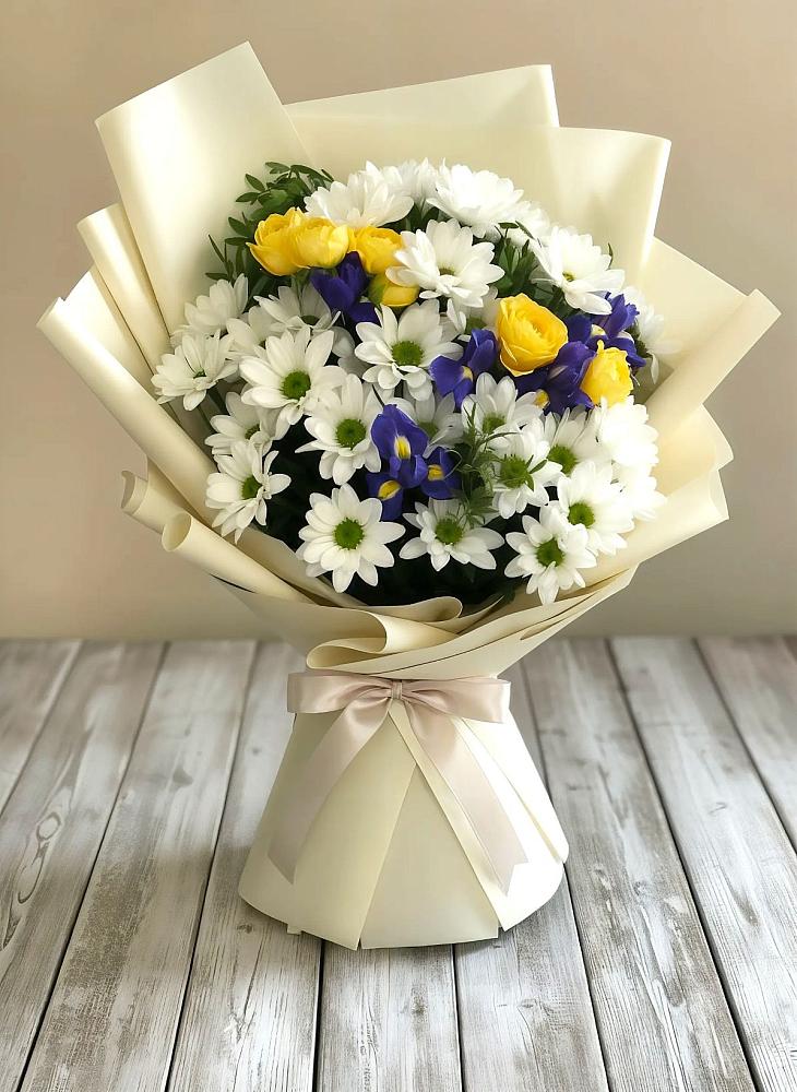 Букет цветов из: Ирисы, Хризантемы и Розы в Новолеушковской