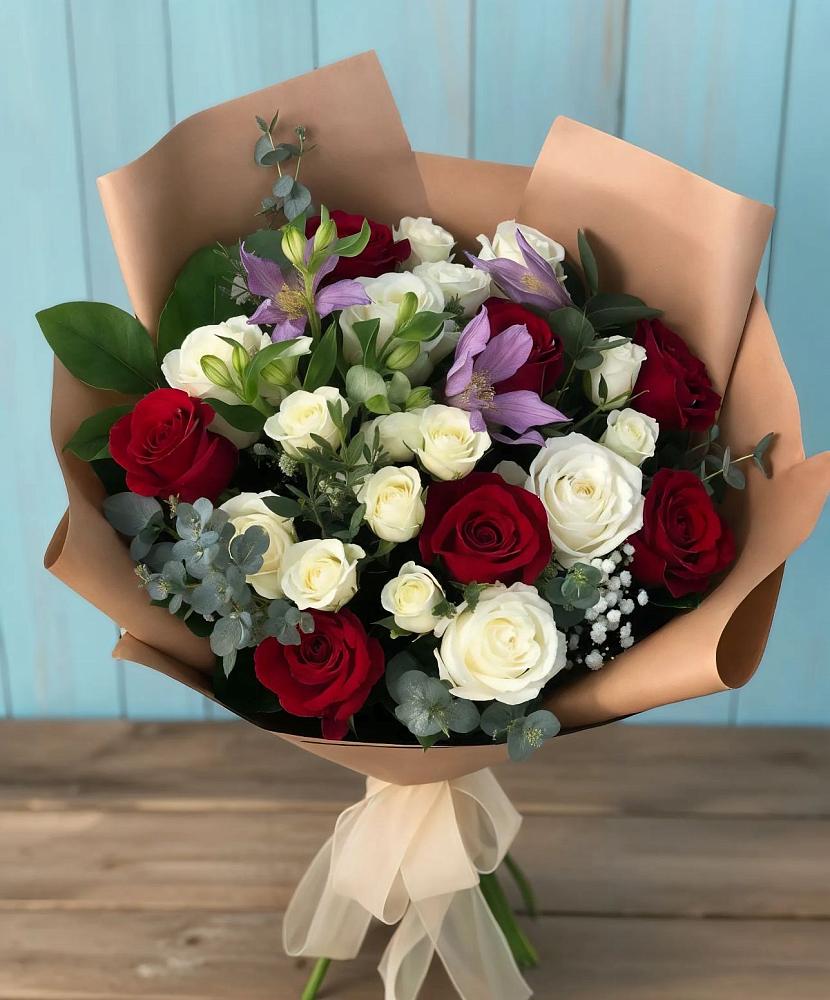 Букет цветов из: Розы и Альстромерии в Новолеушковской